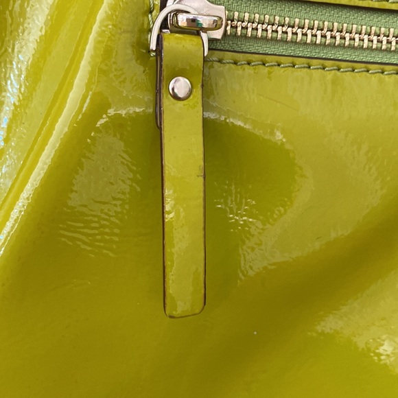 Kate Spade chartreuse patent tote 💛 - Picture 7 of 8